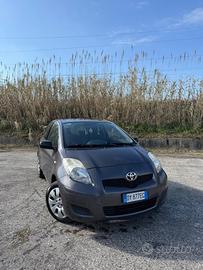 Toyota Yaris 1.0 3 porte