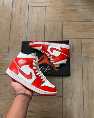 Jordan 1 mid Syracuse