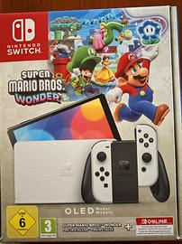Nintendo oled bianca Super Mario Bros wonder