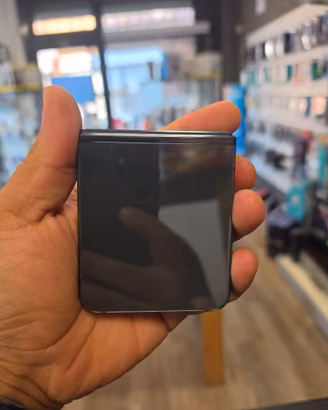SAMSUNG GALAXY Z FLIP 5 256GB GRAPHITE