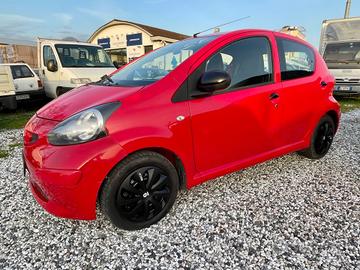 Toyota Aygo 1.0 12V VVT-i 5 porte Sound