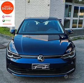 Volkswagen Golf 8 1.5 eTSI 150 CV NUOVA!