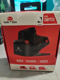 Freaks and Geeks 2 in 1 Video Dock and Stand

