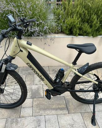 Bici elettrica CANNONDALE TRAIL NEO MTB