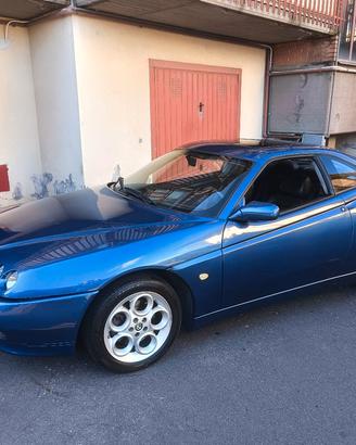 alfa romeo GTV 2.0