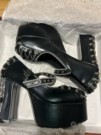 Scarpe Demonia taglia 41