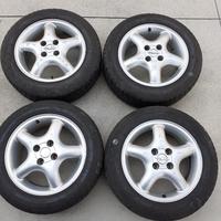 N.4Pneumatici invernali 185/60 R15 +cerchi in lega