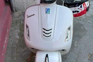 Vespa GTS 300 Super