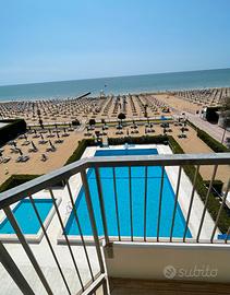Frontemare/15-29 AGOSTO/2 camere/vista strada/5pax