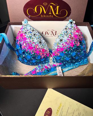 Bikini da gara fitness bikini , bodybuilding