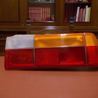 Faro posteriore dx Peugeot 305 2^ serie