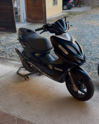 yamaha aerox LEGGERE DESCRIZIONE
