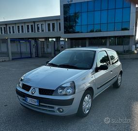 Renault Clio 1.2 16V cat 3 porte