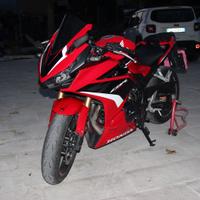 Honda CBR 500 r 2023
