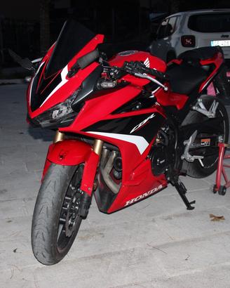 Honda CBR 500 r 2023