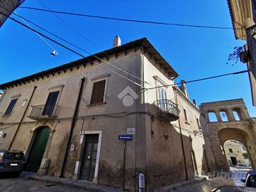 CASA SEMINDIPENDENTE A TORREMAGGIORE