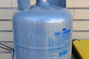 Bombola gas campeggio marca Camping da 3 kg 