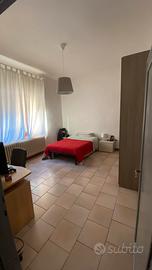 Camera grande e luminosa sesto fiorentino