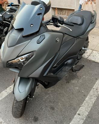 Yamaha T-Max 560 luglio 2026 perfetto