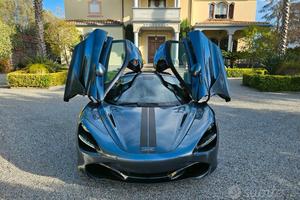 Mclaren 720s Performance Iva Esposta