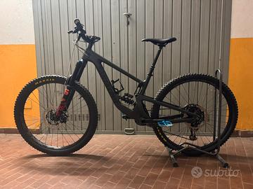 Santa Cruz Megatower Carbon