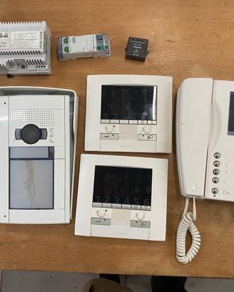 Kit Videocitofono Bticino 1 esterno + 4 interni