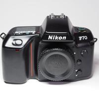 Nikon F70 reflex analogica