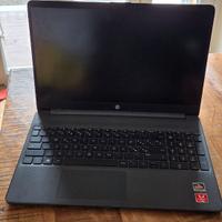 Computer come nuovo, utilizzato solo per TESI