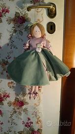 Bambola di pezza artigianale