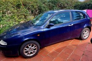 Alfa Romeo 147 Distinctive anno 2001 - 1.6 benzina