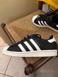 Scarpe usate poco