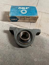 Unità cuscinetto a sfere con supporto ritto