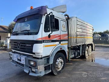 Mercedes Benz SK 2044 Autospurgo