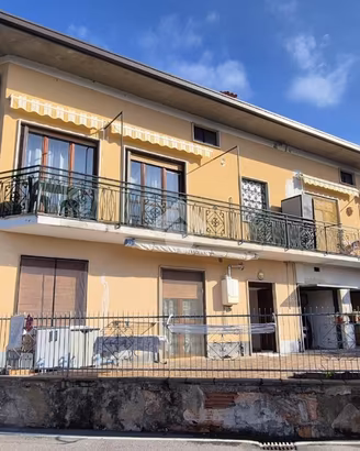 3 LOCALI A CENATE SOPRA