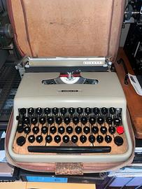 Olivetti lettera 22