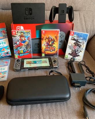 Nintendo Switch grigia e giochi
