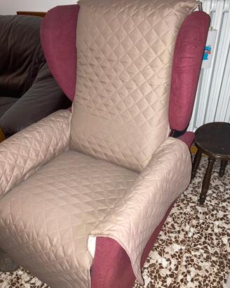POLTRONA  LUCREZIA (TESSUTO PLUTONE)
