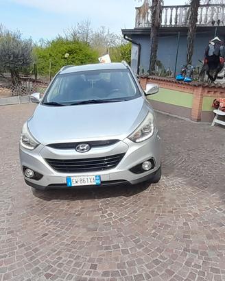 Hyundai x35