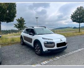 Citroen C4 Cactus PureTech 82 Feel ok neo patentat