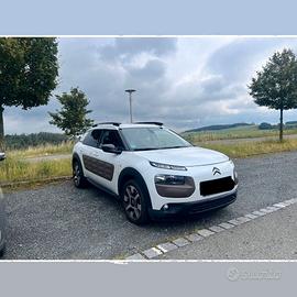 Citroen C4 Cactus PureTech 82 Feel ok neo patentat