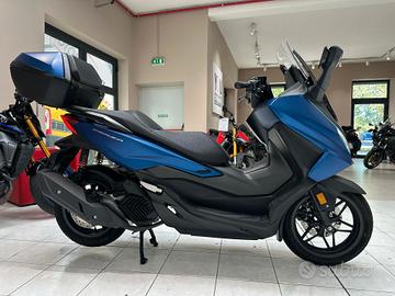 Honda Forza 125 DELUXE