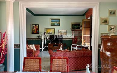 APPARTAMENTO SU DUE LIVELLI