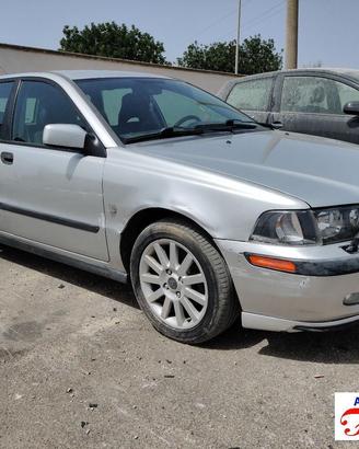 VOLVO V40 SW 645 2.0 136CV 95-04 Ricambi