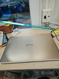 ASUS VivoBook S
