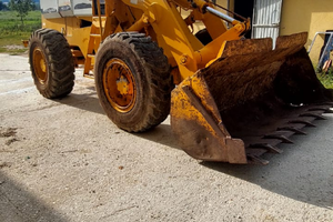 Motopala International Harvester 520A