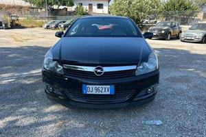 Opel Astra GTC 1.7 CDTI 125CV 3 porte Cosmo