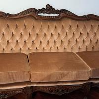 Divano con due poltrone e tavolino vintage