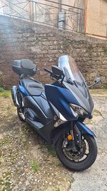 scooter T-MAX 530