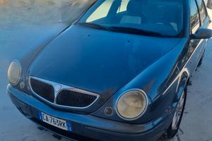 LANCIA Lybra