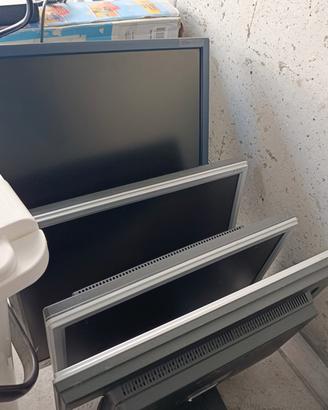 Monitor VGA vari modelli